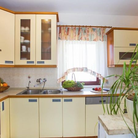 Holiday Home Elvis, Village Kujici Hreljići Eksteriør bilde
