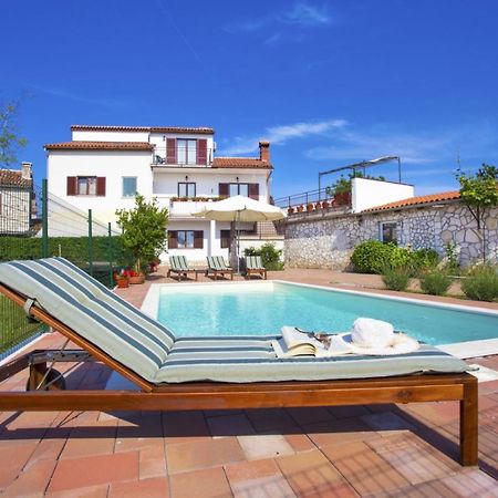 Holiday Home Elvis, Village Kujici Hreljići Eksteriør bilde