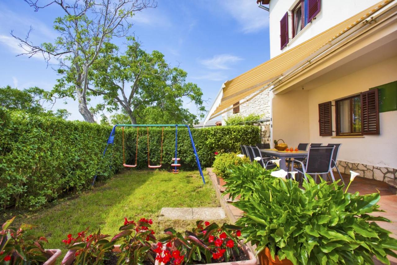 Holiday Home Elvis, Village Kujici Hreljići Eksteriør bilde