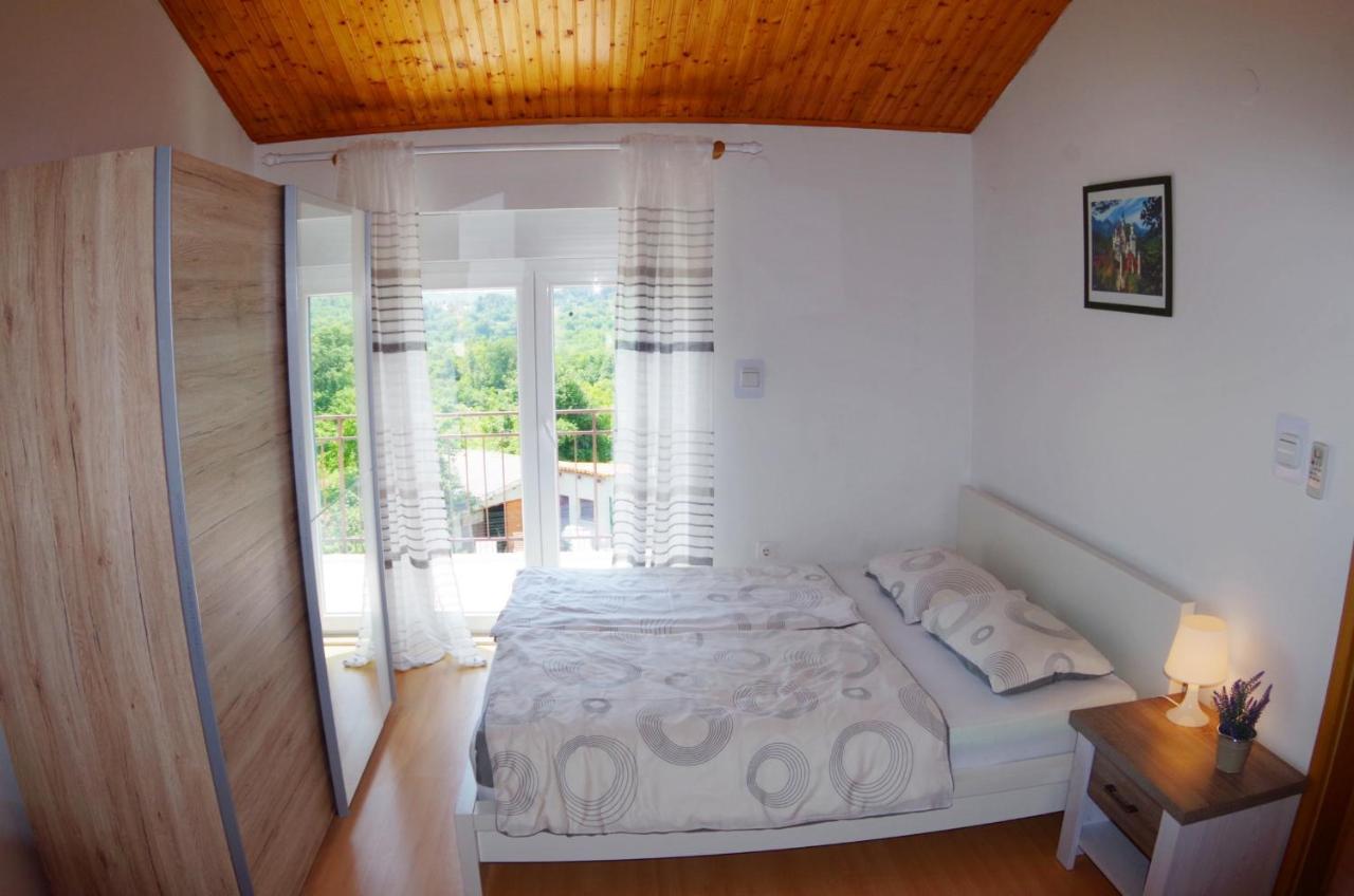 Holiday Home Elvis, Village Kujici Hreljići Eksteriør bilde