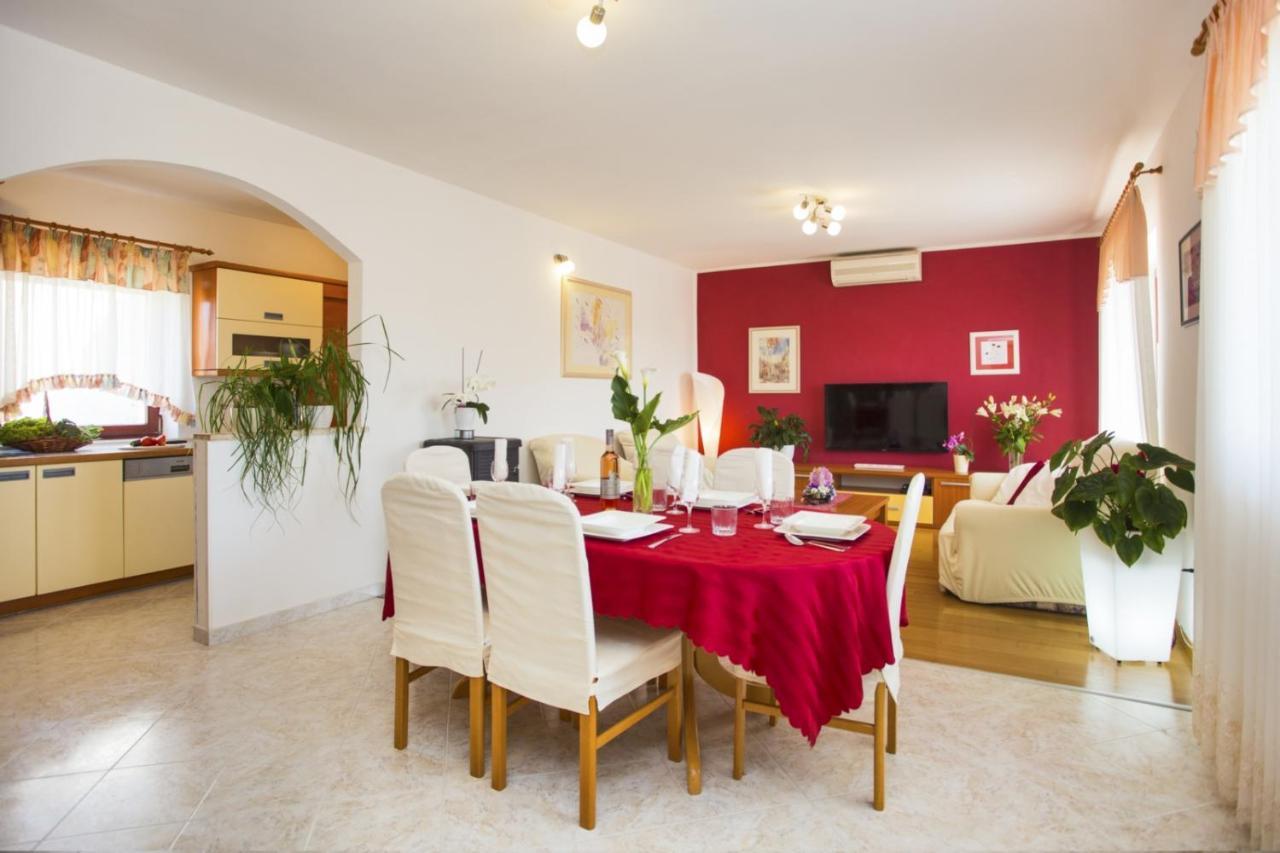 Holiday Home Elvis, Village Kujici Hreljići Eksteriør bilde