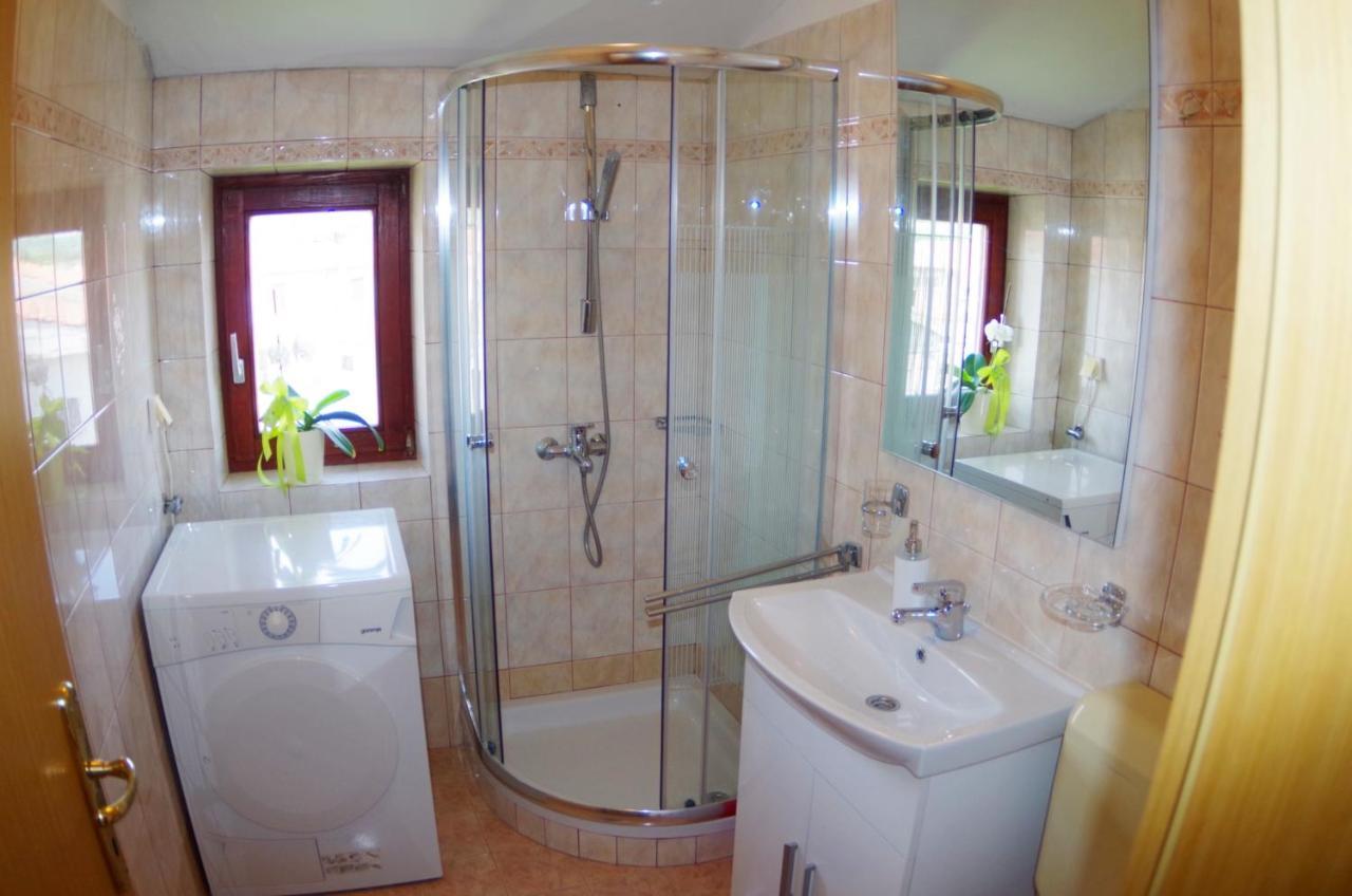 Holiday Home Elvis, Village Kujici Hreljići Eksteriør bilde