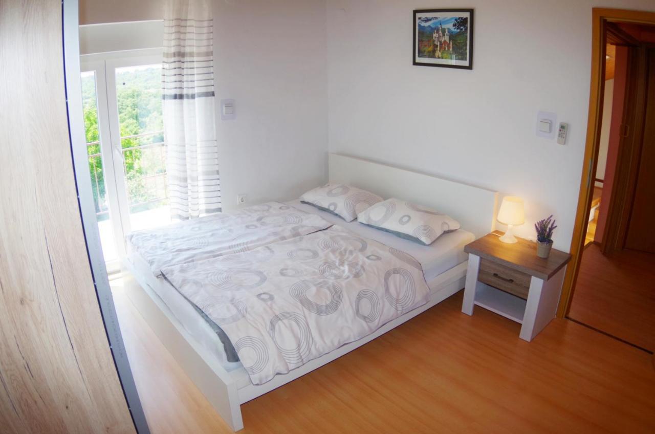 Holiday Home Elvis, Village Kujici Hreljići Eksteriør bilde