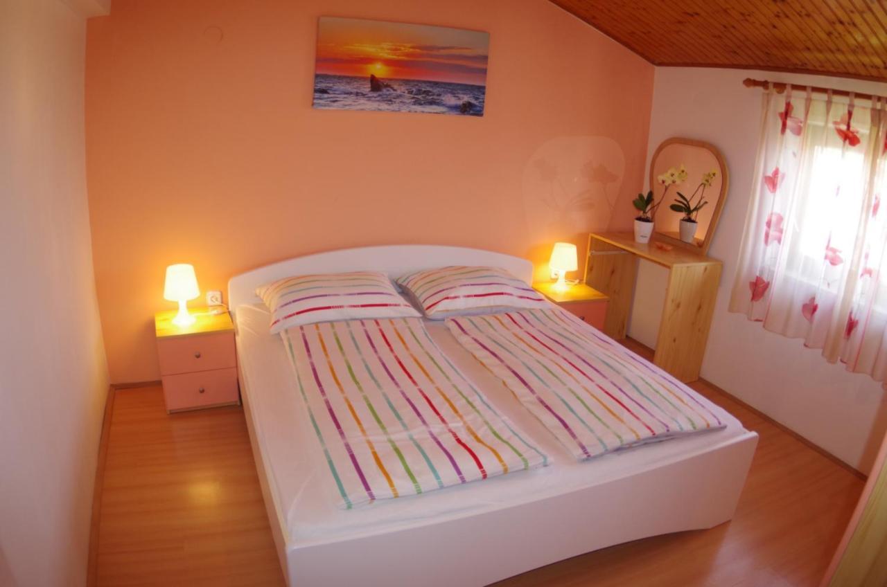 Holiday Home Elvis, Village Kujici Hreljići Eksteriør bilde